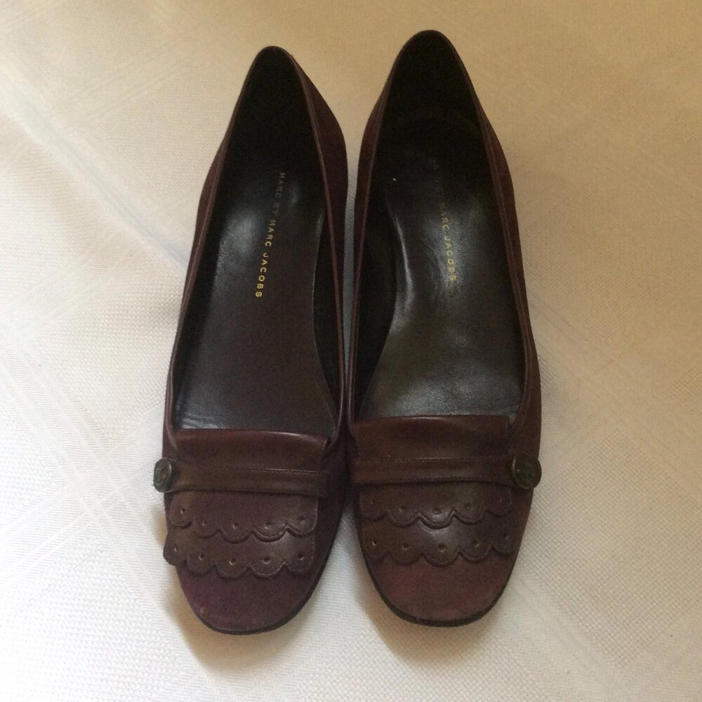 Vintage Marc Jacobs flats shoes burgundy purple suede, size 9.5 U.S.